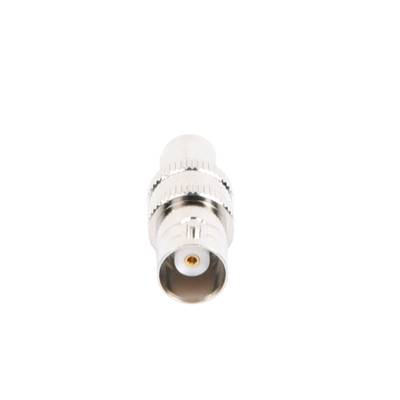 Adaptador en Línea de Conector SMA Macho a BNC Hembra, Níquel/ Oro/ Teflón.