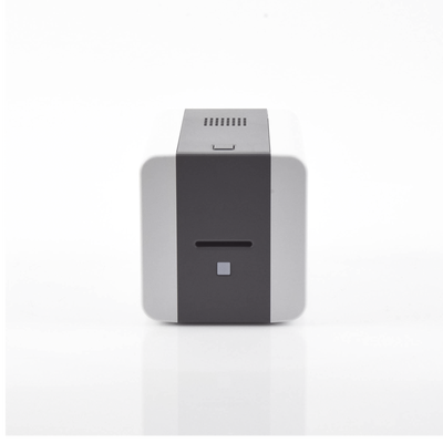 Impresora de Tarjetas Semi- automática SMART21 / Ingreso de Tarjetas Manual/Incluye Ribbon, Software y 100 Tarjetas PVC