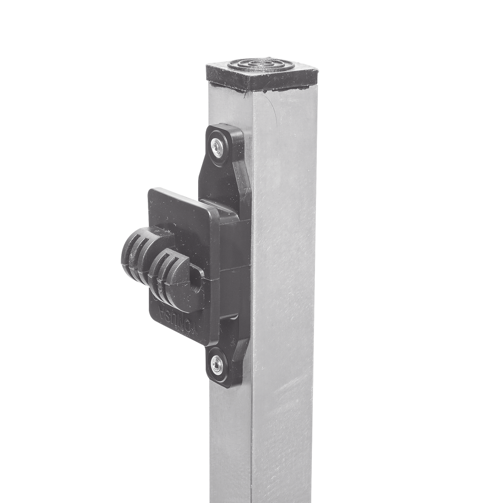 Poste de Paso de 1.2m para Cerca Electrificada de PTR Cuadrado de Aluminio de 1" de lado con 5 Aisladores Instalados.