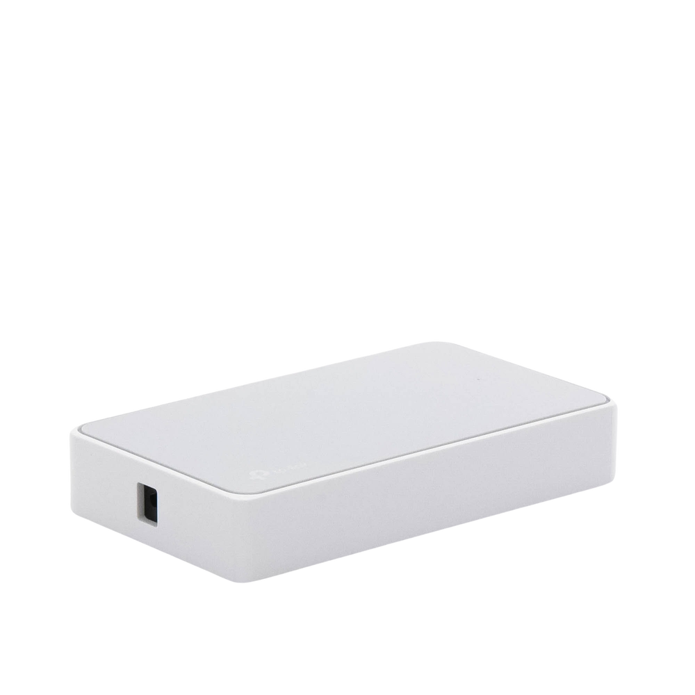 Switch de escritorio 8 puertos 10/100 Mbps