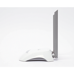 Router Inalámbrico para WISP con Configuración de fábrica personalizable, 2.4 GHz, 300 Mbps, 4 Puertos LAN 10/100 Mbps, 1 Puerto WAN 10/100 Mbps, control de ancho de banda