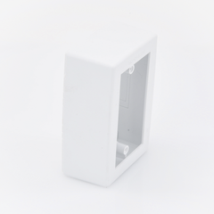 Caja de Registro Universal, color blanco de PVC auto extinguible (7902-02001)