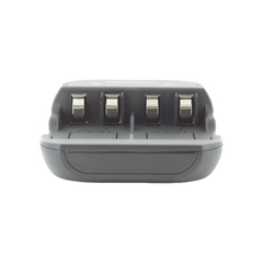 Cargador rápido de 2 compartimientos para baterías Ni-MH; Aplicable en baterías de 9 V /color negro