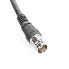 AISLADOR DE TIERRA por BNC / ELIMINE eficazmente los problemas en el video como el RUIDO, DIAFONIA, INDUCCIÓN e INTERFERENCIAS causadas por los lazos de tierra. Compatible con cámaras HD-TVI/CVI/AHD/CVBS de hasta 2 MP.