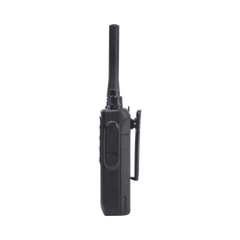 Radio Portátil Analógico UHF 400-470 MHz / 2W / 16 Canales / VOX Manos Libres / Batería 6-8 hrs / CTCSS/DCS / 161 g (5.68 oz)