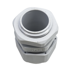 Conector Plástico Blanco Tipo Glándula para Rosca NPT 3/4"
