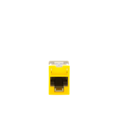 Jack Ultramax Cat5e, UTP, Montaje Híbrido en Placa de Pared (Plano y Angulado), Color Amarillo, Punch Down