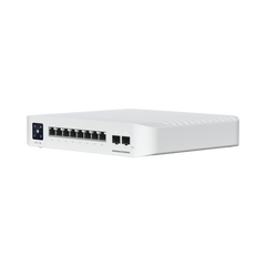 Switch UniFi Pro 8 PoE Administrable Capa 3, 8 puertos GbE / (6) puertos POE+ af/at y (2) puertos POE++ 802.3bt / (2) puertos SFP+ 10G / 120W de presupuesto POE