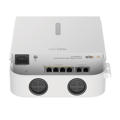 Switch PoE para Exterior / Administración en la nube /4 puertos RJ45 PoE de 10/100/1000 Mbps, 2 puertos RJ45 uplink de 10/100/1000 Mbps/ Presupuesto 60 W / Soporta protocolo ONVIF