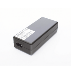 Inyector PoE 30W / PoE 802.3 af/at / 48V / Conexión plug and play / Alcance de hasta 100 metros / Aplicaciones CCTV