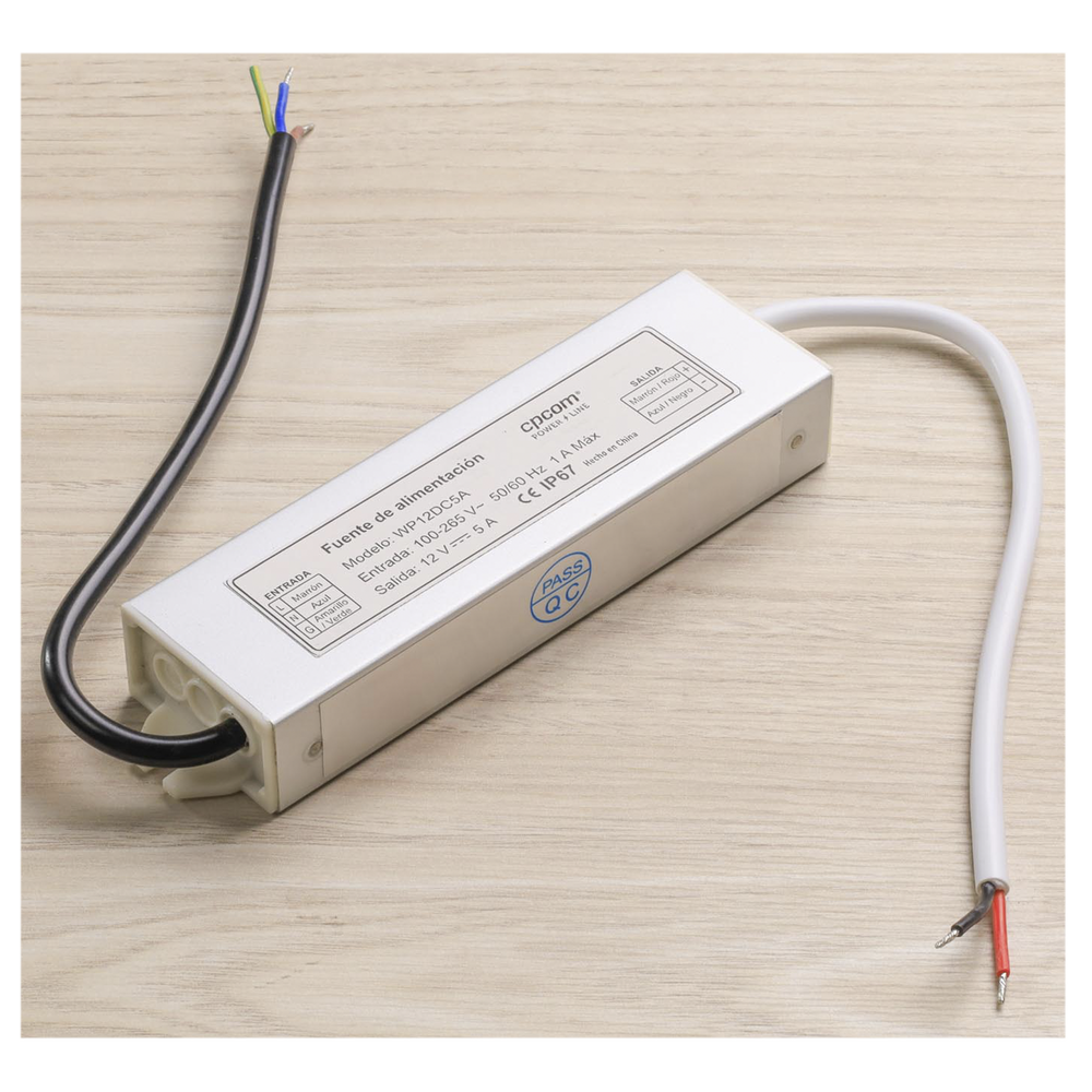 Fuente 12 V / 5 Amperes / Waterproof / Intemperie grado IP67