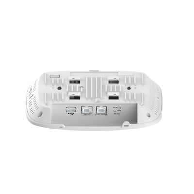 Punto de Acceso Empresarial Wi-Fi 6/6E XE3-4 / 3 Radios (2.4, 5 y 6 GHz) Definidos por Software (SDR) / Hasta 1,500 Clientes / Gestión desde la Nube cnMaestro / Seguridad WPA3 / Montaje en Techo o Plafón / Alimentación PoE