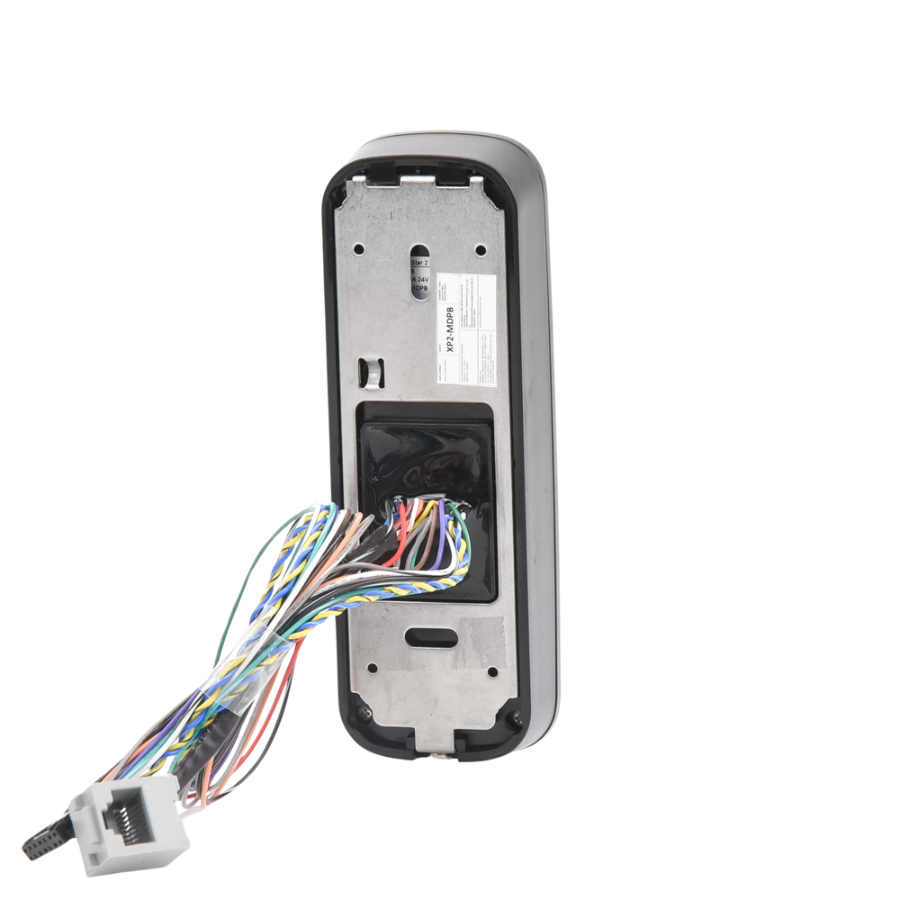 Controlador de una puerta  de uso en exterior, Con lector de Tarjetas  Multitecnolgia, NFC y Bluetooth