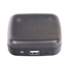 Power bank y Cargador para baterías 2 en 1,  carga individual y/o  simultánea hasta 4 baterías,  (AA y AAA, Ni-MH y Li-Ion)