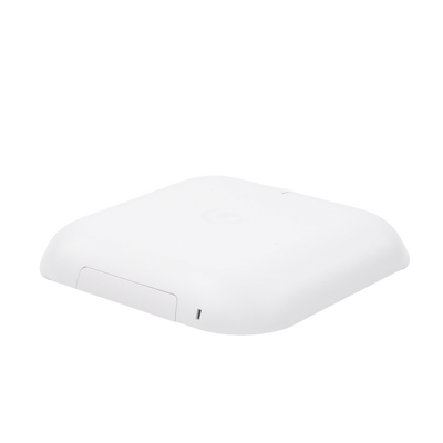Punto de Acceso Empresarial XV3-8 Wi-Fi 6 para Interior / 5 Radios Definidos por Software (SDR) / Hasta 1,024 Clientes / Gestión desde la Nube cnMaestro / Montaje en Techo o Plafón