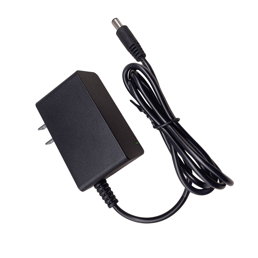 Adaptador de Corriente DC / 5V 3A 15W / Entrada 100-240V AC / Protección Sobre-Corriente y Cortocircuito / LED Indicador / Plug 5.5mm x 2.1mm