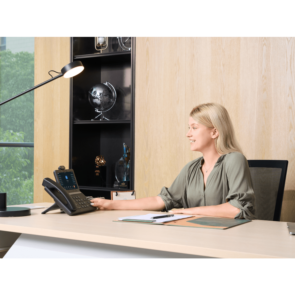 Teléfono IP Inteligente Yealink SIP-T88V Pro con Cámara HD y Auricular Bluetooth Inalámbrico
