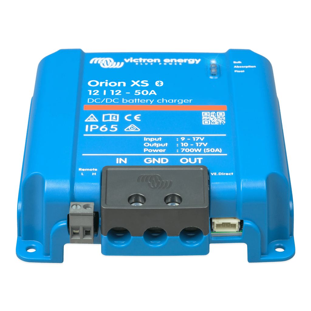 Orion XS 12/12-50 A / Cargador de Baterías CC-CC / 50 A 12 V / IP65 / Compatibilidad Alternador Inteligente / Para Bancos de Baterías de 500 Ah