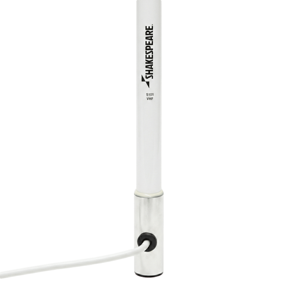 Antena Marina VHF SHAKESPEARE 5101 / Fibra de Vidrio / 6 dB / 50 W / Cable RG-58 4.5 m (15 ft) / Soporte Latón Cromado / 2.4 m (7.9 ft)