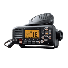 Radio Marina VHF / 25W Potencia TX / IPX7 Submersible 1m 30min / Display Full Dot-Matrix / Receptor DSC Clase D Dedicado / Micrófono HM-237B / NMEA 0183 / AquaQuake / Hecho en Japón