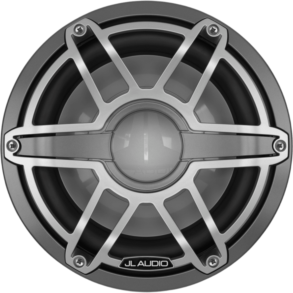 Subwoofer Náutico JL Audio M6 / 10" / Rejilla Deportiva de Titanio / 250 W RMS / Impedancia 4 &Omega; / Cono de Polipropileno Relleno de Mica / Montaje en Caja Sellada o con Puerto / Uso en Exteriores Náuticos