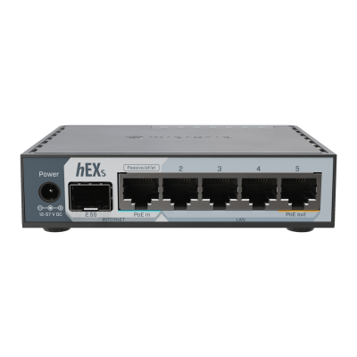 Router hEX S / 5 Puertos Gigabit Ethernet / 1 Puerto SFP 2.5G / Dual-Core ARM / 512 MB RAM / RouterOS V7 / PoE-In y PoE-Out / Montaje en Pared