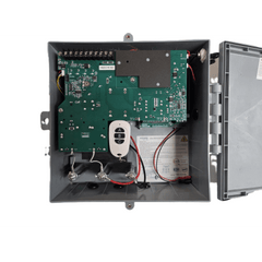 Energizador para Cerco Eléctrico AF-CR / 10,000 Volts / 10,000 Metros Lineales / Alimentación AC 127-220V o Solar / Control Remoto RF 433 MHz / Sistema de Alarma Integrado / Salida Auxiliar 12Vdc 1.5A / Respaldo con Batería Interna 4A