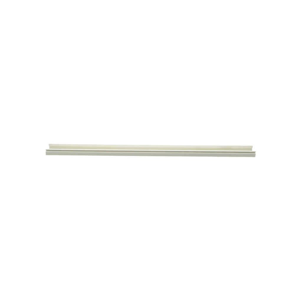 Base para canaleta T-45, de PVC rígido, con orificios perforados para montaje, 60.3 x 18.5 x 3000 mm, Color Blanco Mate
