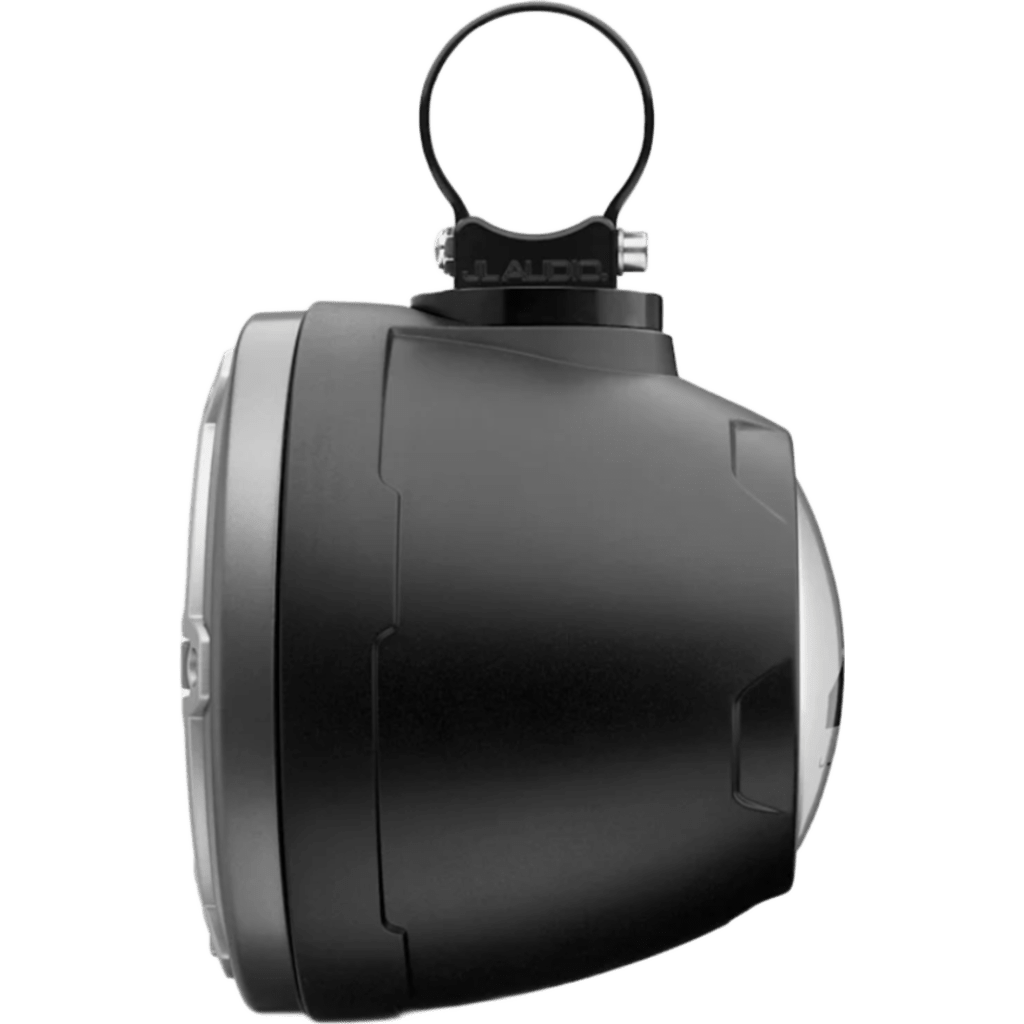 Sistema Cerrado Coaxial 6.5 in (165 mm) / Potencia RMS 75 W / Impedancia 4 &Omega; / Respuesta 100 Hz-25 kHz / Sensibilidad 89.5 dB / LED Transflective / Rejilla Deportiva Titanio / Cono Polipropileno con Mica / Tweeter Cúpula de Seda 20 mm (0.8 in