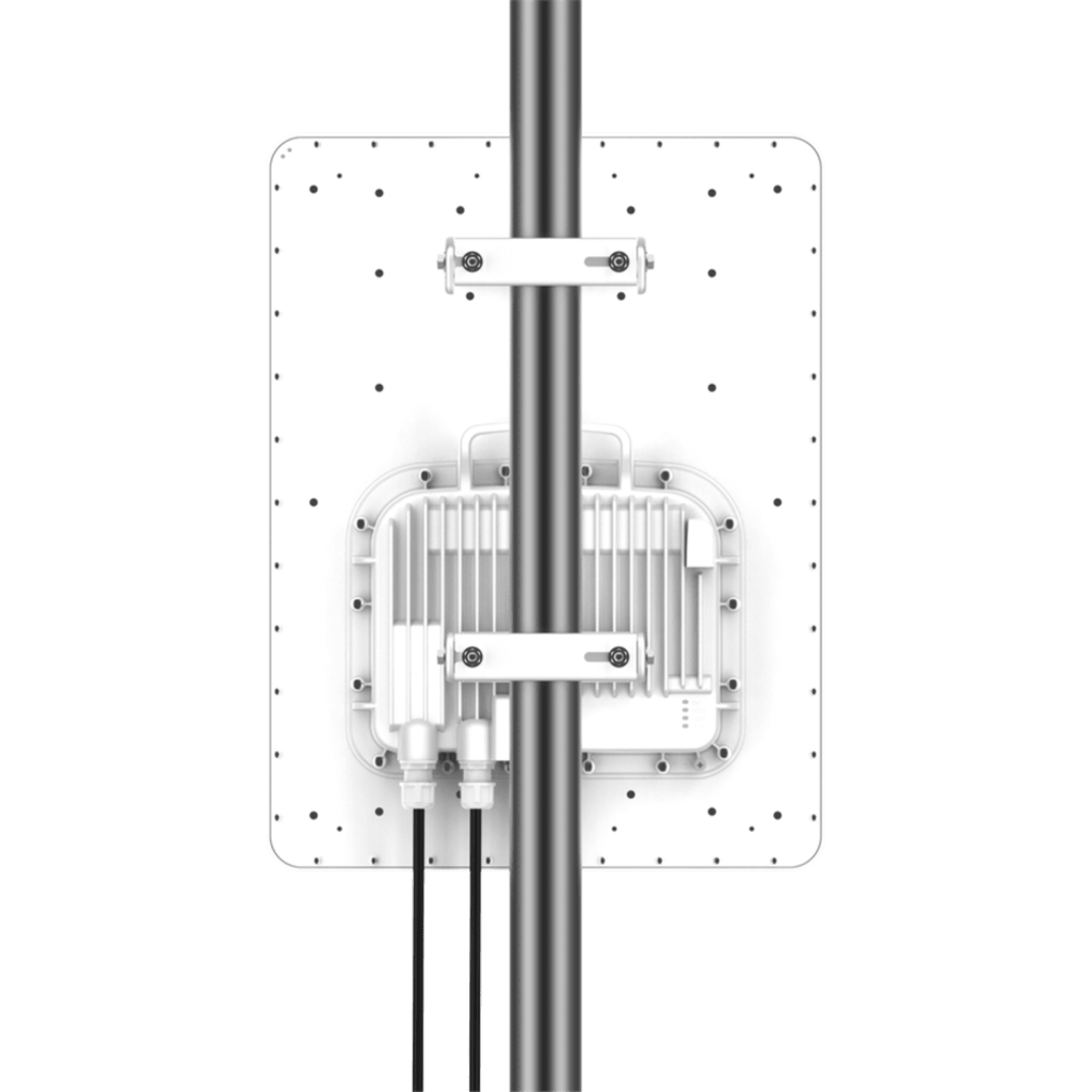 Estación Base Cambium Networks ePMP 4500 5 GHz | Radio Base Wi-Fi 6 (802.11ax) | MU-MIMO 8x8 | 4 Gbps | Antena Sectorial 90° de 17 dBi integrada