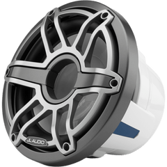 Subwoofer Náutico JL Audio M6 / 10" / Rejilla Deportiva de Titanio / 250 W RMS / Impedancia 4 &Omega; / Cono de Polipropileno Relleno de Mica / Montaje en Caja Sellada o con Puerto / Uso en Exteriores Náuticos