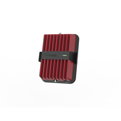 Amplificador Celular Drive Reach Overland para Vehículos Todo Terreno / Multioperador y Multidispositivo / Amplificación 32x / Tribanda (B5, B2/25 y B4) / Ganancia Máxima 50 dB / Antena Omnidireccional plegable.