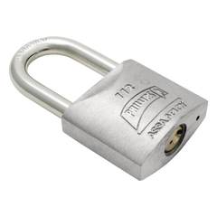Candado Metálico de Gancho Largo / Llave PH-32 para 4 pernos de combinación / Cuenta con barreno para salida de agua.