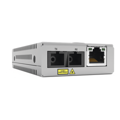 Convertidor de medios TAA (Federal) 10/100TX - 100FX/SC MultiModo, Multiregion PSU