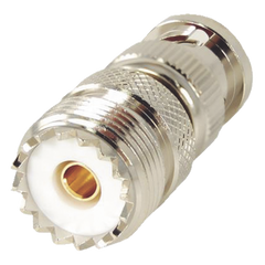 Adaptador en Linea para 50 Ohm, Conector BNC Macho-UHF Hembra (SO-239), Níquel/ Oro/ Delrin.