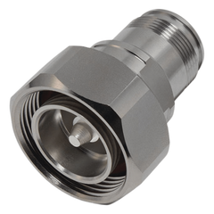 Adaptador en Línea de Conector DIN 7-16 Macho a 4.3-10 Hembra, Bronce Blanco/ Plata/ Teflón.