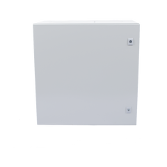 Gabinete de Acero IP66 Uso en Intemperie (600 x 600 x 300 mm) con Placa Trasera Interior Metálica y Compuerta Inferior Atornillable (Incluye Chapa y Llave T).