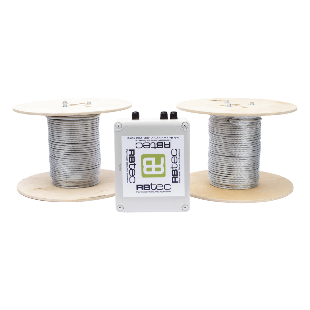 Kit de Cable Sensor Perimetral IRONCLAD / 305 m (1,000 ft) / 2 Zonas de 152 m (500 ft) / Detección por Análisis de Vibración / Tarjeta LPU400 Incluida / Calibración por Software