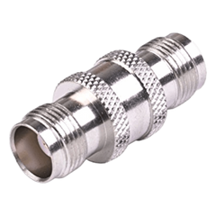 Adaptador Barril en Línea de Conector TNC Hembra a TNC Hembra, Níquel/ Oro/  Teflón.
