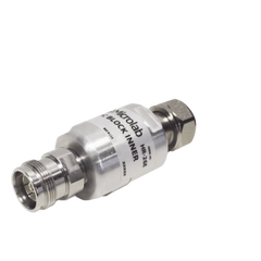 BLOQUEADOR DE DC 250-6000MHz 500W/3kV -161dBc 4.3-10 IP65 .