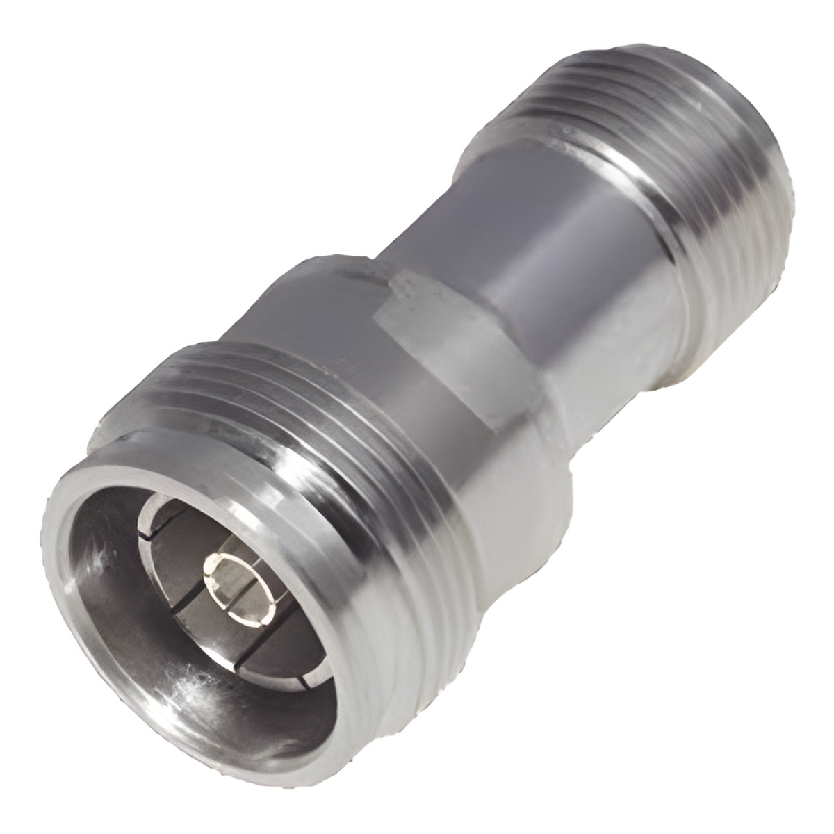 Adaptador en Línea de Conector 4.3-10 Hembra a N Hembra, Bronce Blanco/ Plata/ Teflón.