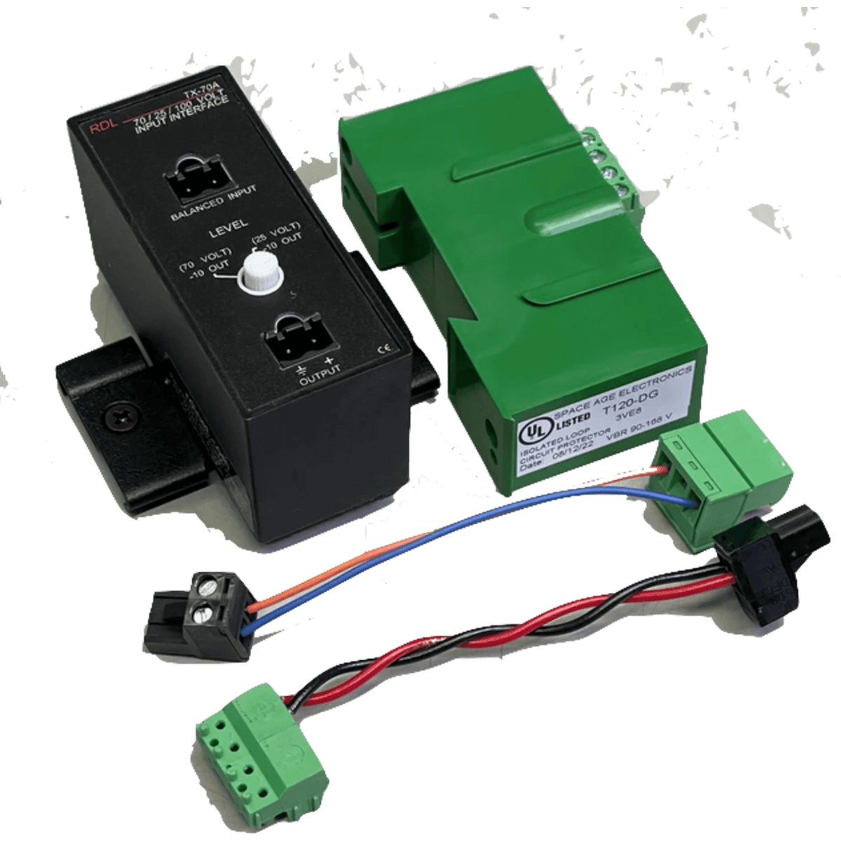 Kit de Accesorios de Entrada de Audio Distribuido Encompass / 25V / 70V / 100V / Transformador / Protector de Sobretensión / Riel DIN