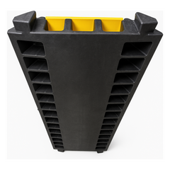Protector de Cable de 3 Canales / Base de Goma y Tapa de Plástico / Tamaño del Canal 30x30mm / Capacidad de Carga 5 Toneladas / Longitud 90 cm / Ancho del Contorno 50 cm / Altura 4.5 cm / Color Amarillo-Negro / Material Hule