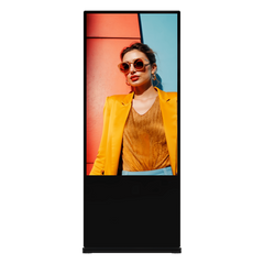Pantalla de 55" 4K para Publicidad Digital / Base para Piso (Totem) / Gestión de Contenido y Control Centralizado