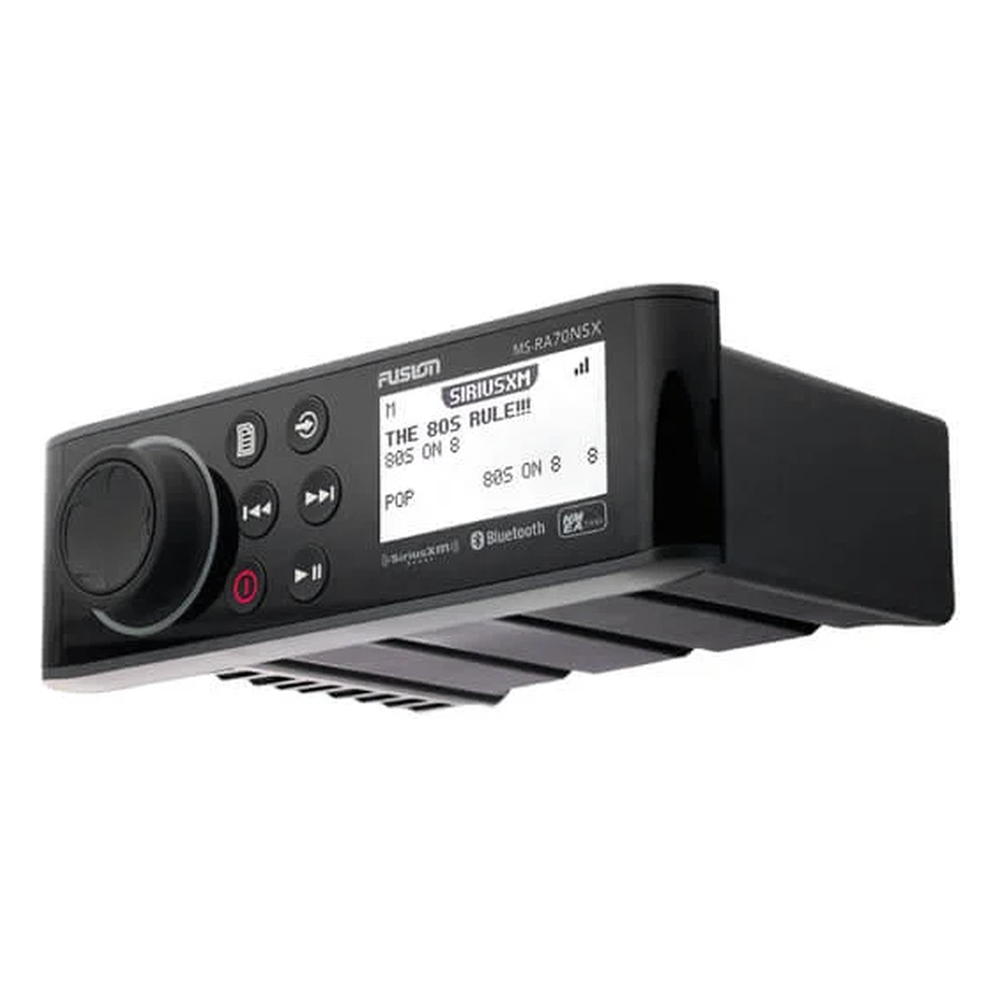 Sistema de Audio Marino MS-RA70 / Pantalla LCD Monocroma 2.6" / Tecnología Multi-Zone™️ 2 Zonas / Potencia Pico 200 W / Bluetooth® y ANT® / Compatible con SiriusXM y DAB+ / IPX7 / USB para Actualizaciones