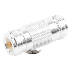 Adaptador Barril en Linea para 50 Ohm, de Conector N Hembra a N Hembra, Plata/ Oro/ Teflón.