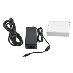 (hEX PoE LITE) RouterBoard, 5 Puertos Fast Ethernet, 4 con PoE Pasivo, 1 Puerto USB