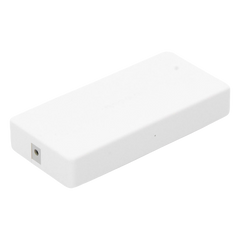 Switch NO Administrable / Para escritorio / 8 puertos 10/100 Mbps / Diseño Compacto / Plug and Play