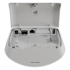 (mANTBox ax 15s) Punto de Acceso  Sectorial de 120°/ WiFi 6 Doble Banda 2.4Ghz y 5Ghz/Antena Integrada 15 dBi/Con 1 Puerto  Ethernet PoE In + 1 puerto SFP 2.5Gbps