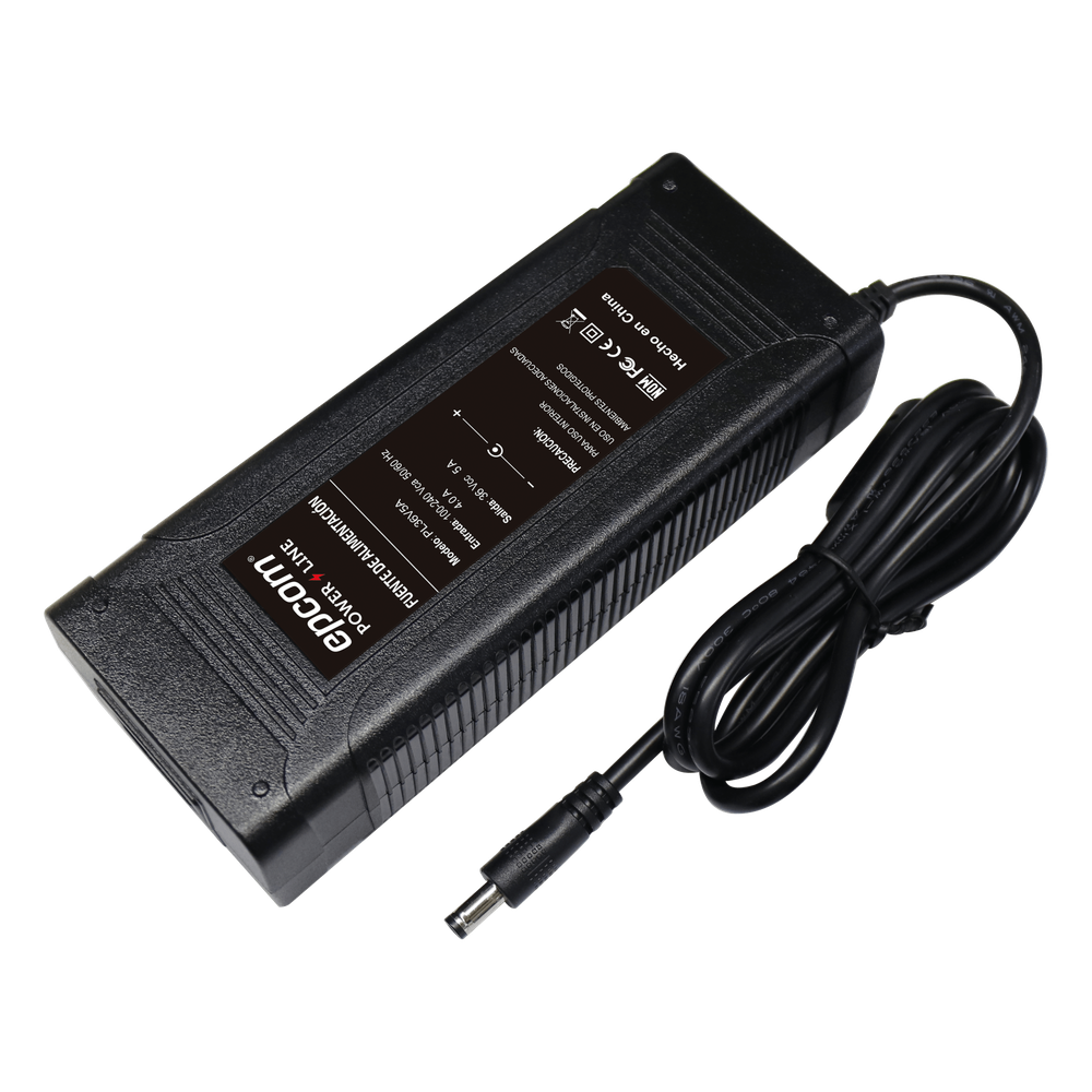 Fuente de poder / 36 Vcc Regulados / 5 Amp / Voltaje de Entrada de 100 - 240 VCA